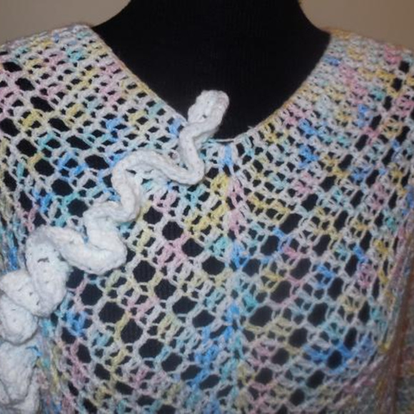 Handmade Poncho Crochet Rainbow Pastels Tussled - Picture 8 of 8